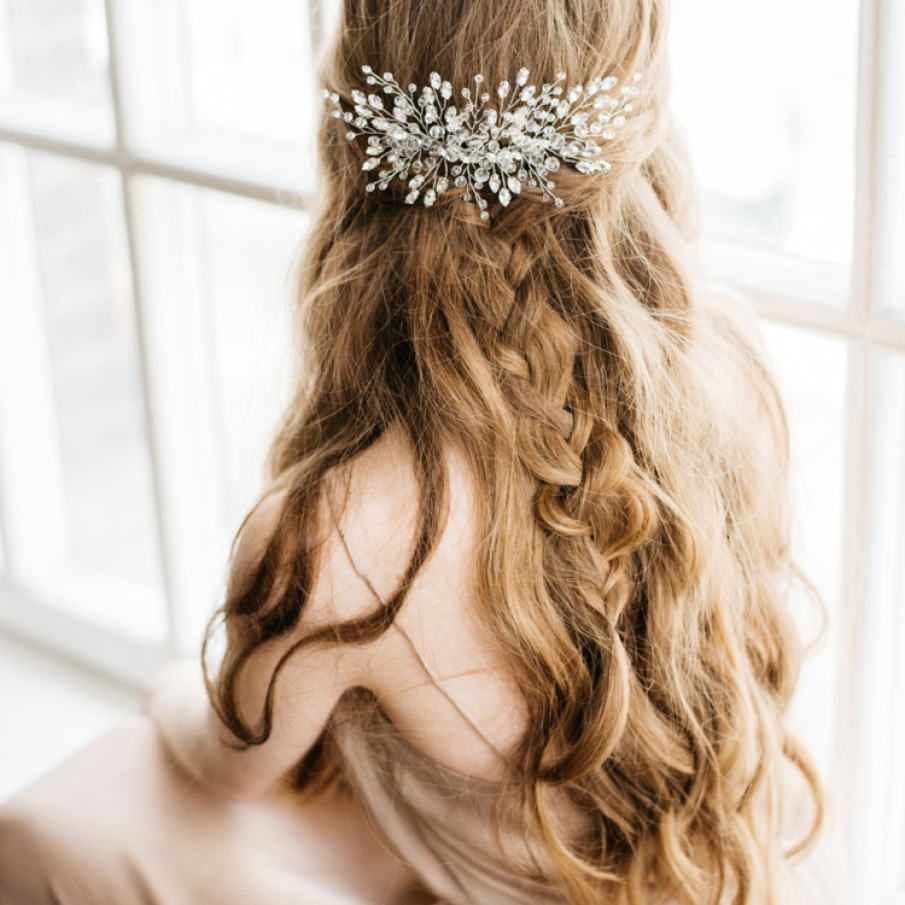 Accesoriul de par unic, dar statement