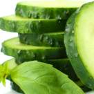 Afla ce poti face cu doar cateva felii de castravete: 12 intrebuintari UIMITOARE ale CASTRAVETILOR!