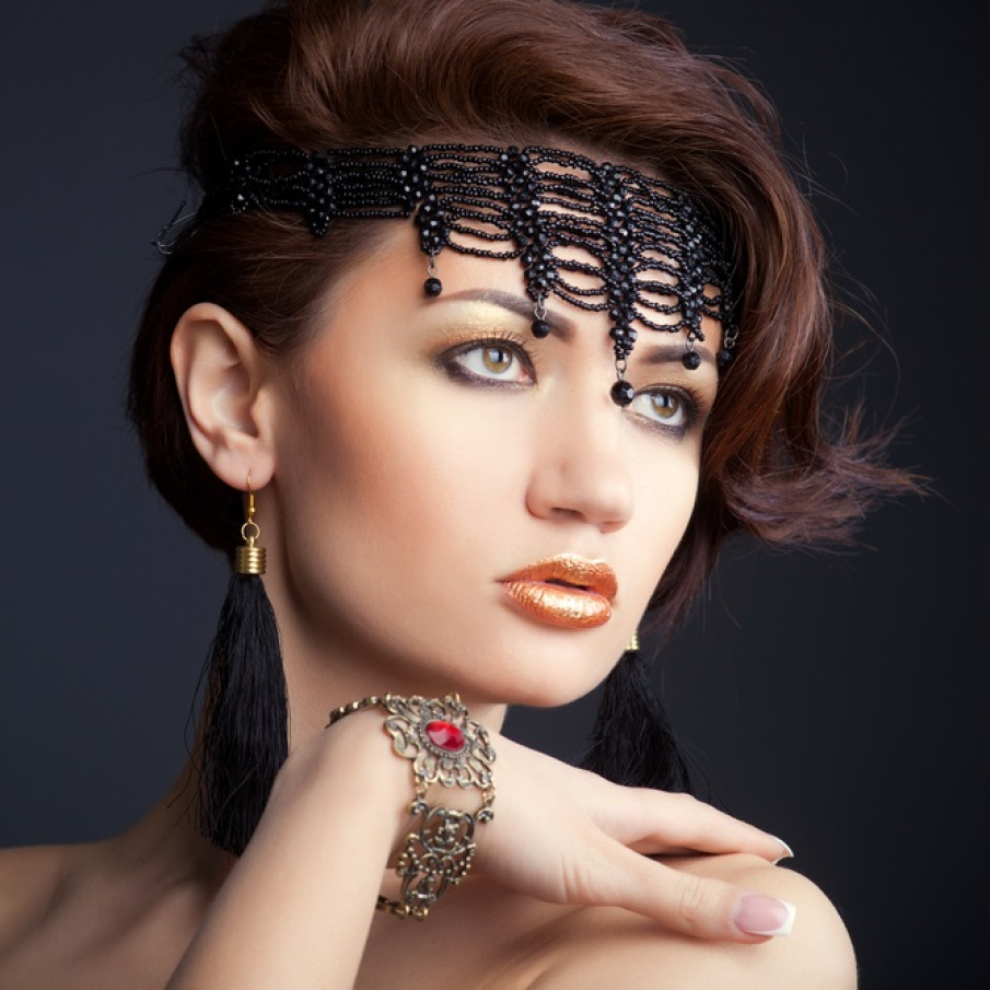 Bijuterie pentru frunte de inspirație arabă 