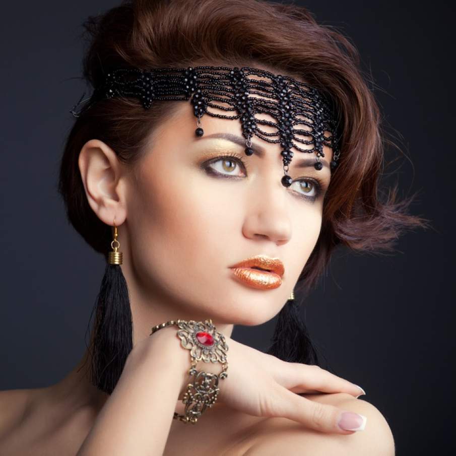Bijuterie pentru frunte de inspirație arabă 