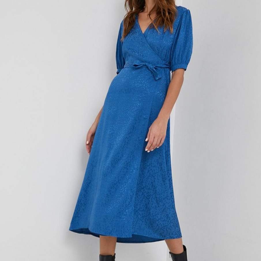 Rochie midi bleu ciel, cu mâneci până la nivelul cotului și cordon în talie 