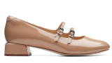 Pantofi Mary Jane by Clarks cu toc mic, pătrățos, din piele bej lăcuită și cu două rânduri de barete 