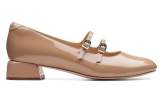 Pantofi Mary Jane by Clarks cu toc mic, pătrățos, din piele bej lăcuită și cu două rânduri de barete 