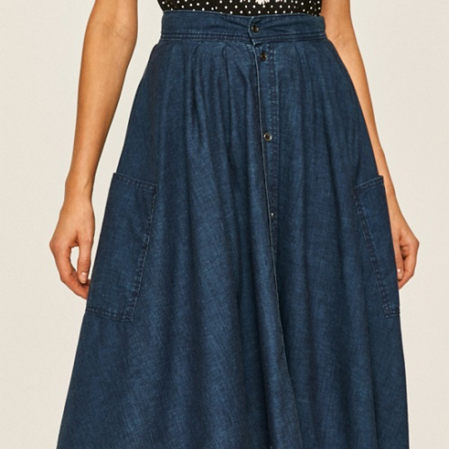 Fusta de blugi in clos, cu buzunare ample 