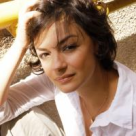 Supergirl si fashion designer: Ludmila Corlateanu