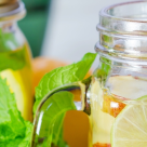 APA cu VITAMINE: Bautura IDEALA pentru zilele CANICULARE