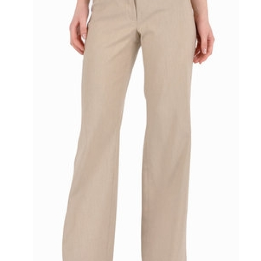 Pantaloni moderni cu un design in top