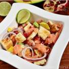 Salata de somon, avocado si rodie 