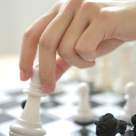 Povestea fabuloasă a șahistei Nona Gaprindashvili, femeia care a învins marii maeștri ai lumii și a câștigat războiul cu Netflix