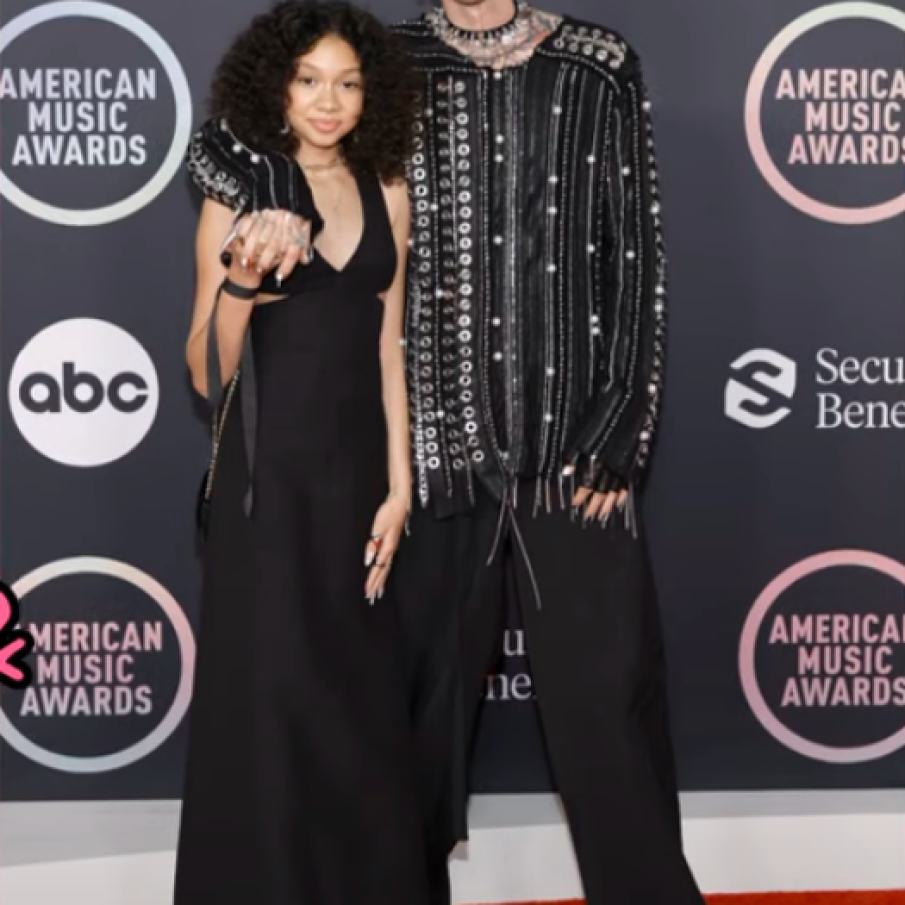 Machine Gun Kelly ȘI Casie Colson Baker