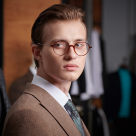 Stilul masculin: piese cheie din garderoba bărbatului modern