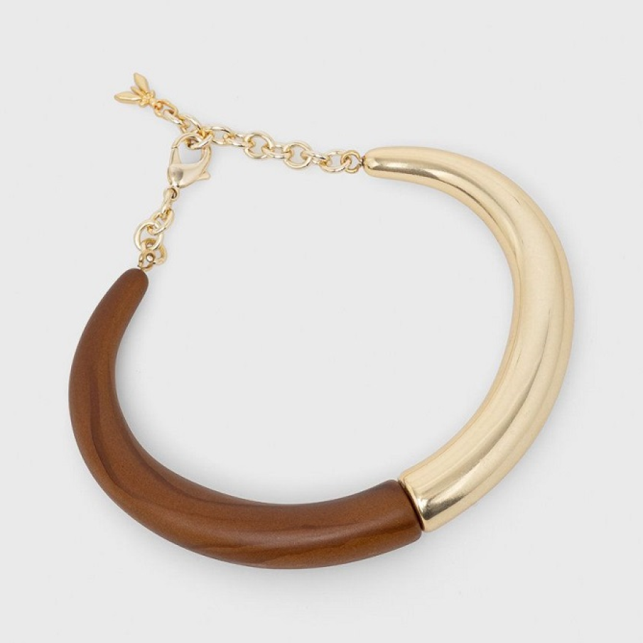 Colier modern scurt, din colecția Patrizia Pepe, confecționat din două materiale diferite: metal și lemn 