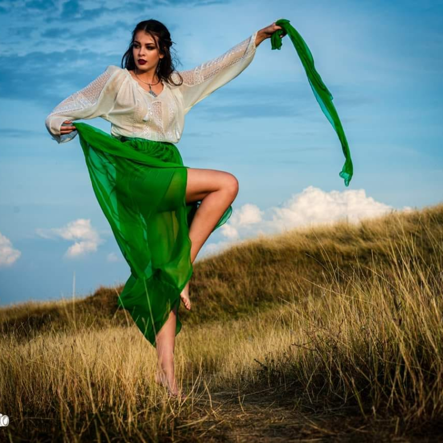 Ia românească realizată manual