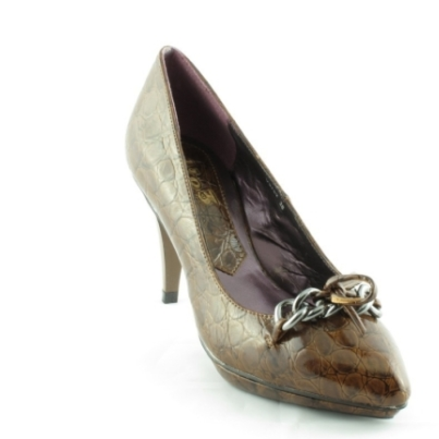 Pantofi cu aplicatii decorative 