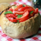 Salata de rosii in paine