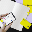 Revolut Junior, cardul și aplicația pentru copii și adolescenți, devine Revolut <18