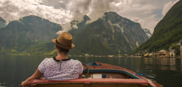 Alaturi de cine iti place sa calatoresti?