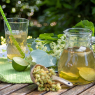 Teiată pentru relaxare profundă și seri mai liniștite – rețeta aromată care transformă florile de tei într-un ritual de răsfăț