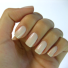 Din culisele celor mai iubite inventii cosmetice feminine: Istoria  fascinanta a ojei de unghii