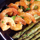 Creveti gatiti pe lemn, la gratar 