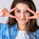 Cum se poartă cămașa: în pantaloni sau nu?