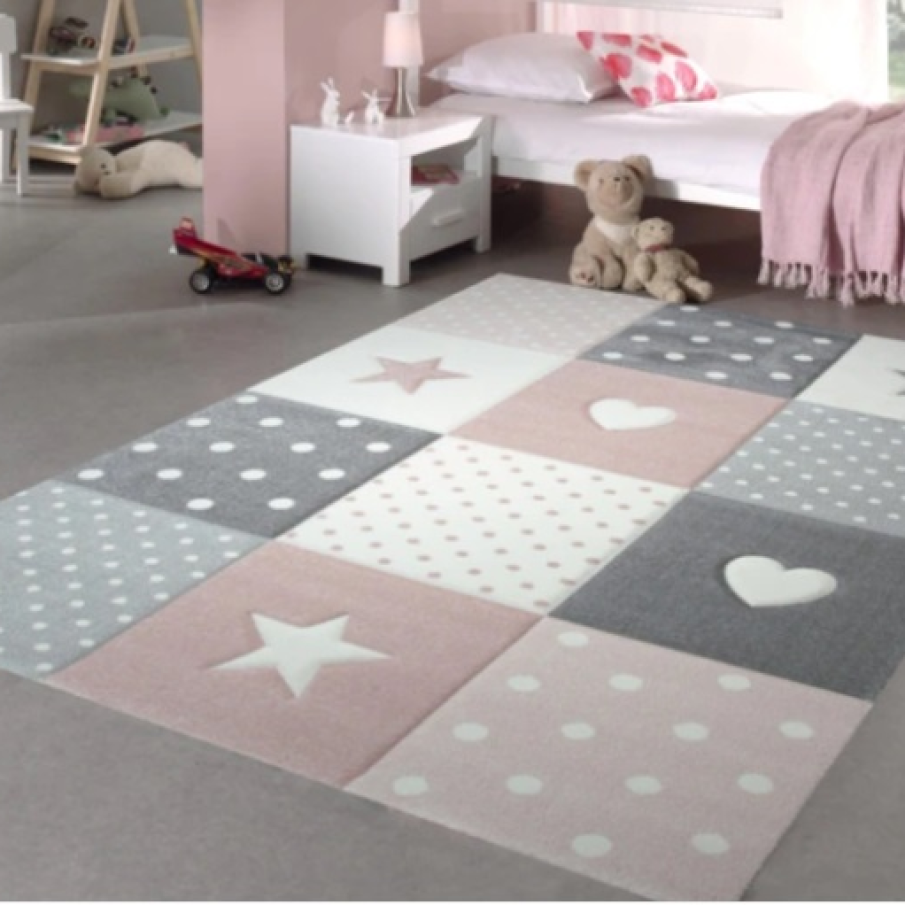 Covor Merinos pentru copii în culori pastelate, ușor de asortat în orice cameră. Îi oferă un aspect plăcut încăperii în care este plasat.