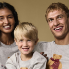 Crăciunul acesta, pregătește-te să petreci clipe speciale alături de familie și bucurați-vă împreună de momentele relaxante de acasă!