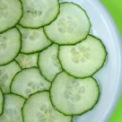 Mancare cu sos de castraveciori murati