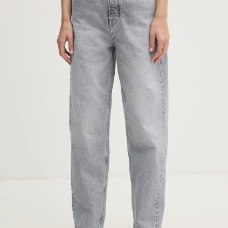 10 modele de jeansi barrel în trend în toamna2025 