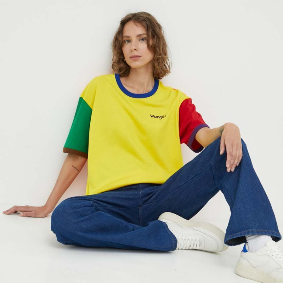 Tricou din colecția Wrangler, în stil colorblock, confecționat din țesătură subțire, 100% bumbac. Pe față este inscripționat logo-ul brandului