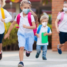 Întoarcerea la școală în era Covid-19 - Sfaturi practice pentru părinți 