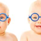 2 scaune auto, va rog!