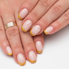 3 recomandări de modele de manichiură pentru Sărbători de la specialiști