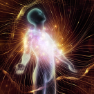 Nu, nu te-ai născut obosit. Și nici sufletul tău! Semnalele care te avertizează că ai Pierderi sau Scurgeri de Energie