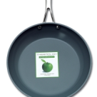 Green Pan revolutioneaza gatitul!