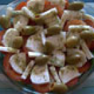 Salata Caprese pe pat de rucola