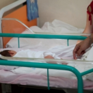 Mobilier nou pentru 24 de maternitati din Romania