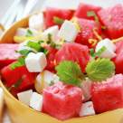 Yammy de duminica: Pepene cu feta si busuioc