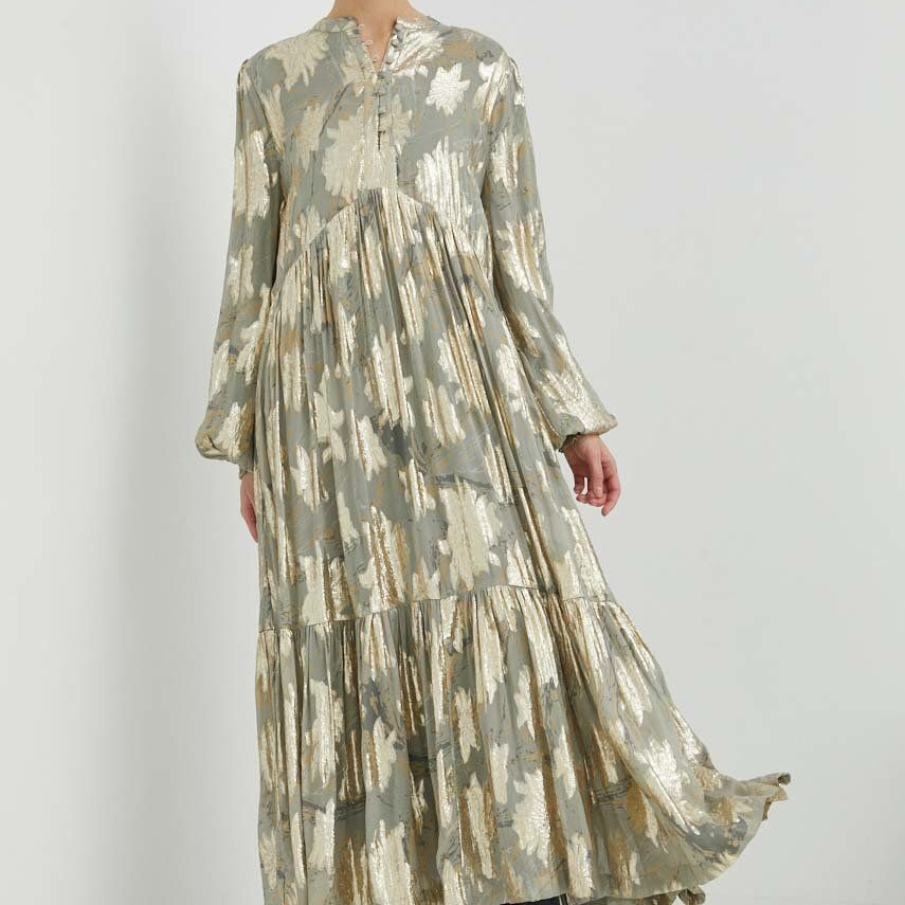 Rochie maxi Bruuns Bazaar cu un imprimeu minunat, realizat pe bază de fibră metalică 