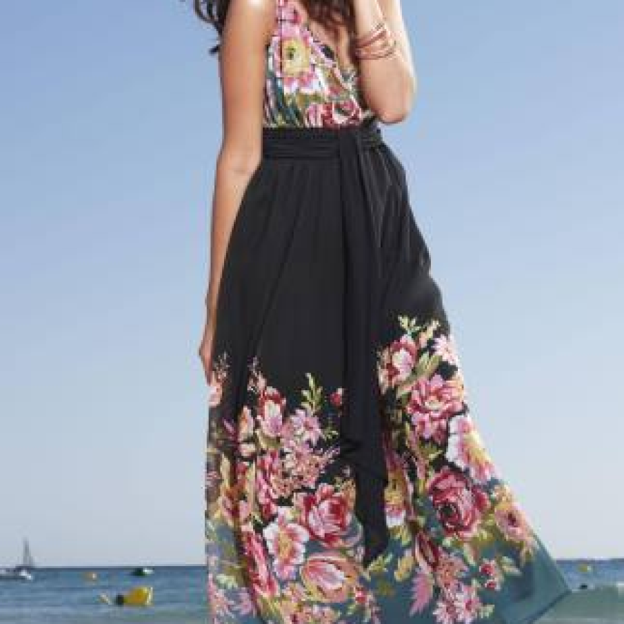 Negrul readus la viata prin culoare