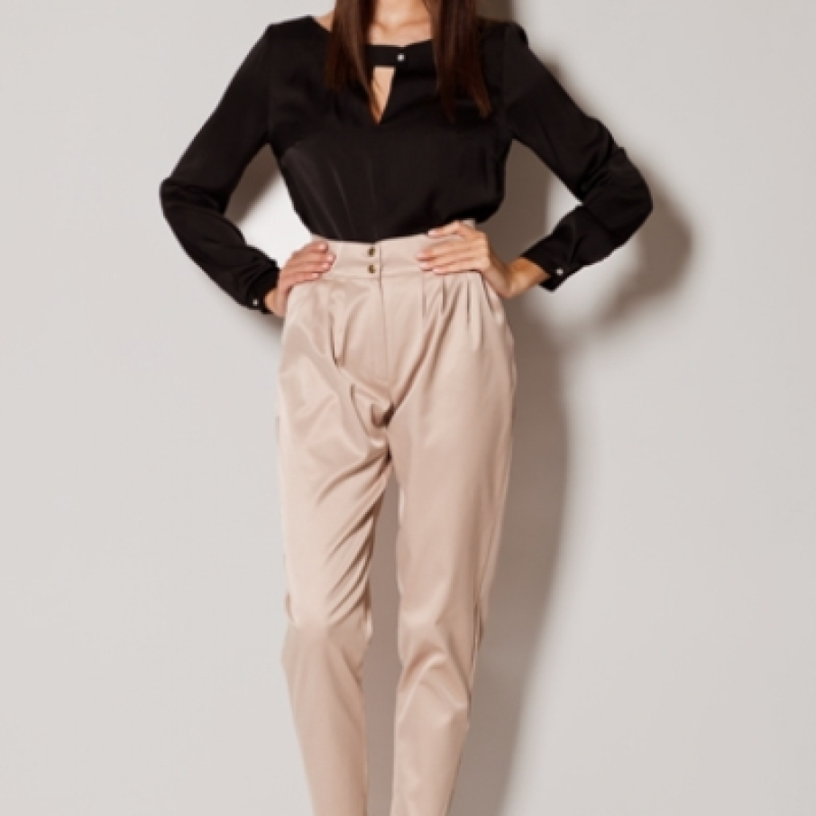 Pantaloni cu talie inalta