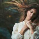 Durerea e una din experințele umane care te răpune ca după ea să urci, să renaști și să fii tare