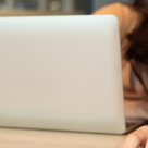 Burnout-ul muncii de acasă: sfaturi pentru a-l evita 