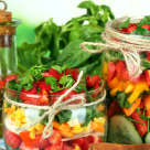 Salata la borcan - noul trend in nutritie