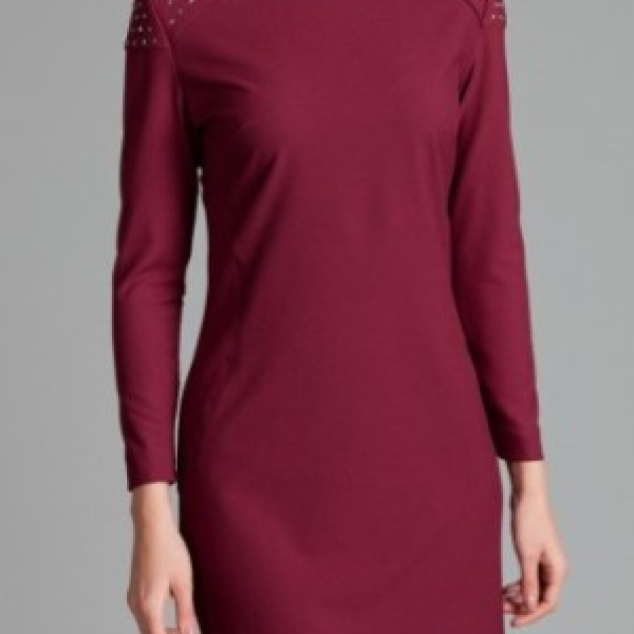 Rochie cu tinte pe umeri