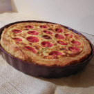 Tarta cu branza, ceapa verde si rosii