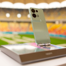 Studiu OPPO: Aproape jumătate dintre români urmăresc sport, meciuri și competiții pe smartphone, iar 6 din 10 români se uită la fotbal pe telefon