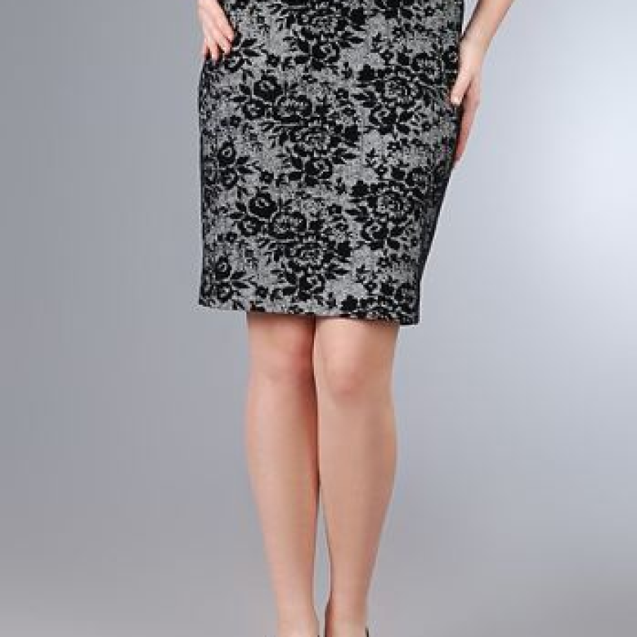 Fusta eleganta cu imprimeu floral de catifea