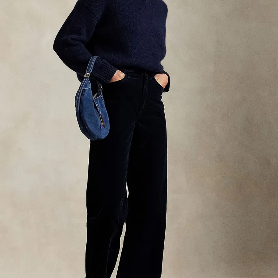 10 piese vestimentare din CATIFEA, materialul trending al toamnei 2025