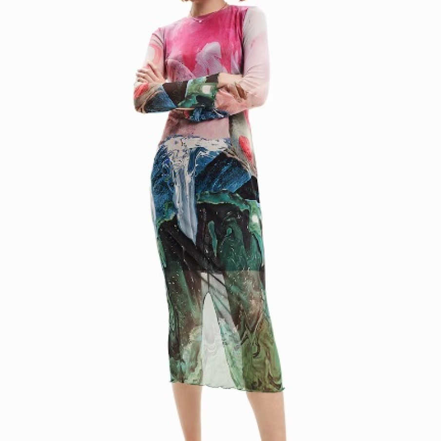 Rochie midi dreaptă cu imprimeu abstract, din material semi-transparent, de la Desigual. Dispune de un decupaj oval pe spate